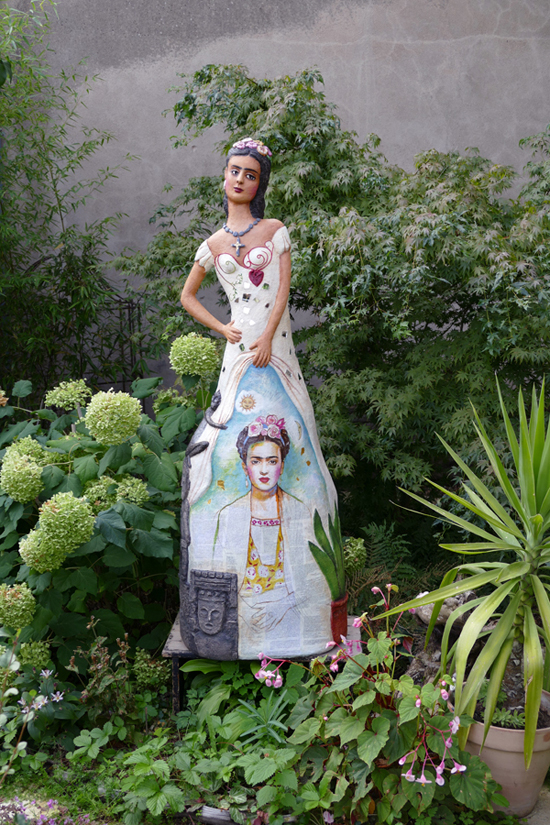 Frida au jardin